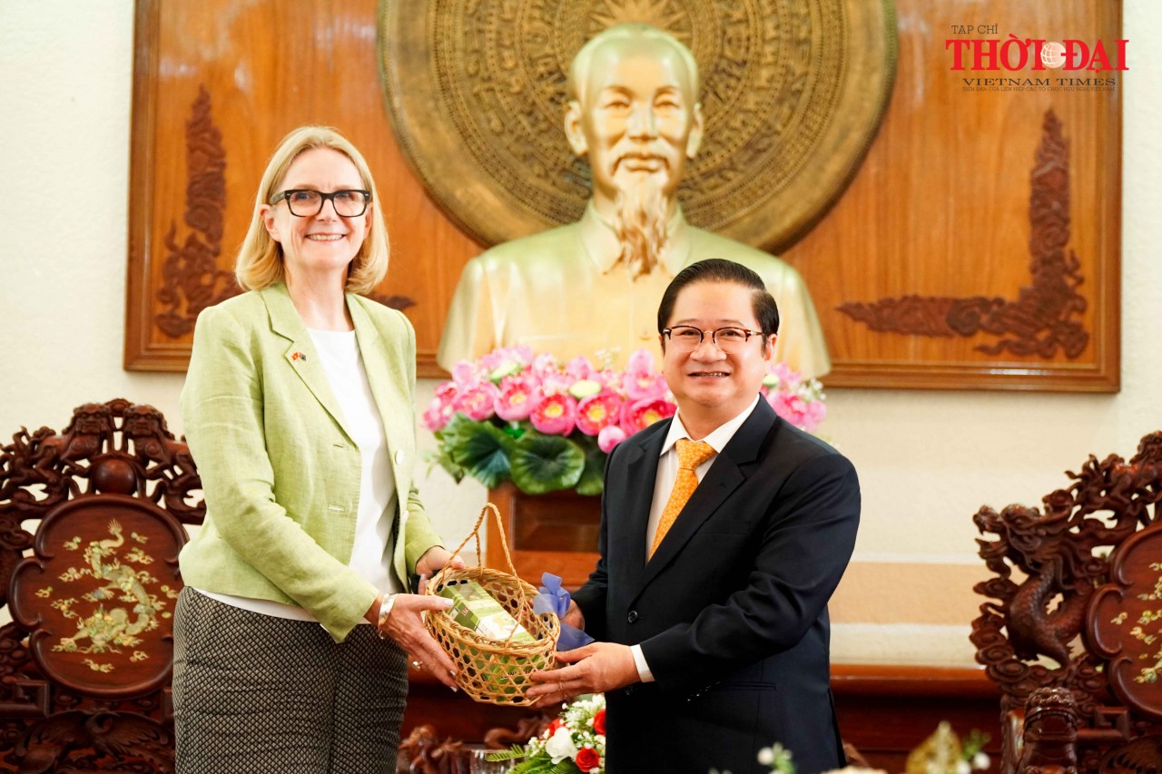Cần Thơ mong muốn đẩy mạnh hợp tác thương mại, giáo dục với Australia Cần Thơ mong muốn đẩy mạnh hợp tác thương mại, giáo dục với Australia