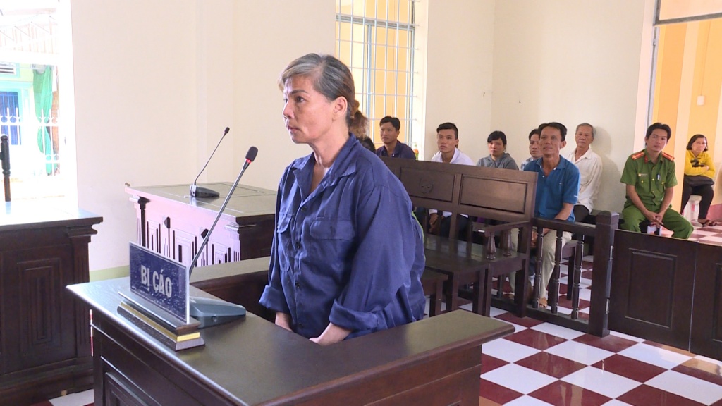 Nữ chủ quán cà phê kích dục cướp tài sản quý ông ham “của lạ” lãnh án nu chu quan ca phe kich duc cuop tai san quy ong ham cua la lanh an