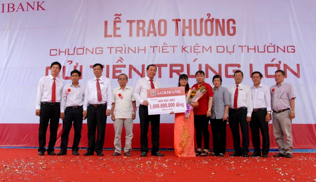 Agribank ủng hộ 5 tỷ đồng chăm lo an sinh xã hội tỉnh Trà Vinh agribank ung ho 5 ty dong cham lo an sinh xa hoi tinh tra vinh