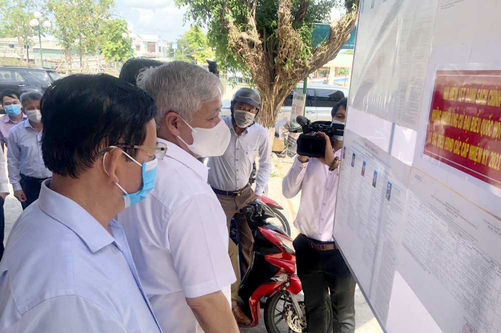 Phó Chủ tịch Uỷ ban Bầu cử Quốc gia làm việc với Ban Bầu cử tỉnh Kiên Giang Phó Chủ tịch Uỷ ban Bầu cử Quốc gia làm việc với Ban Bầu cử tỉnh Kiên Giang