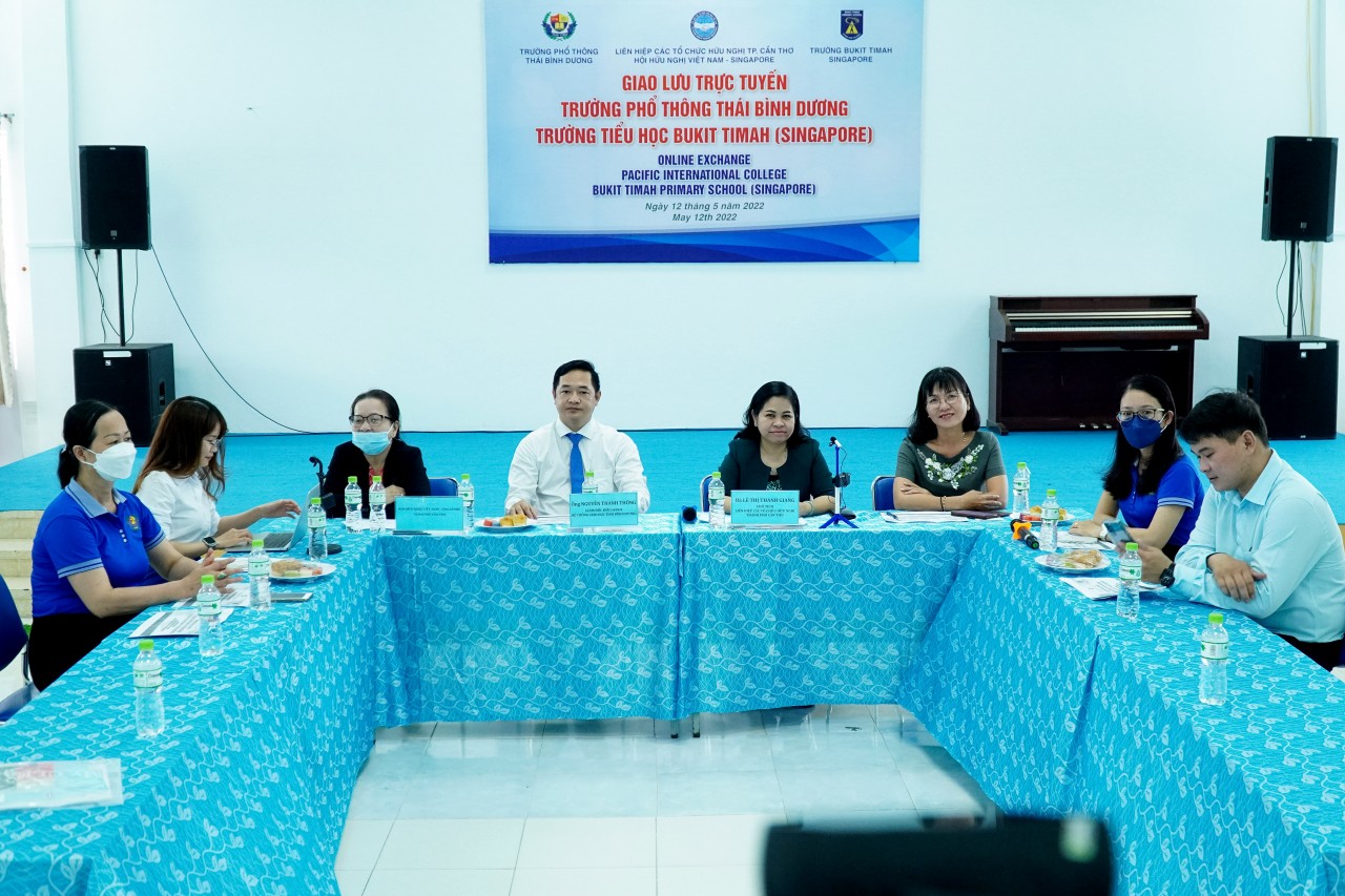 Cần Thơ: Tổ chức giao lưu trực tuyến kết nối thế hệ trẻ Việt Nam - Singapore Cần Thơ: Tổ chức giao lưu trực tuyến kết nối thế hệ trẻ Việt Nam - Singapore