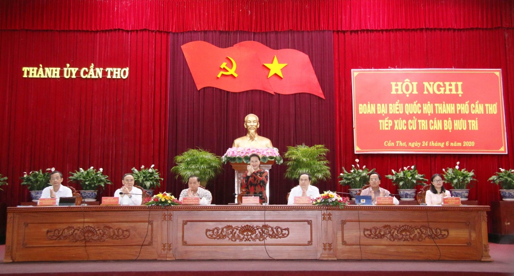 undefined 2125 img 3836