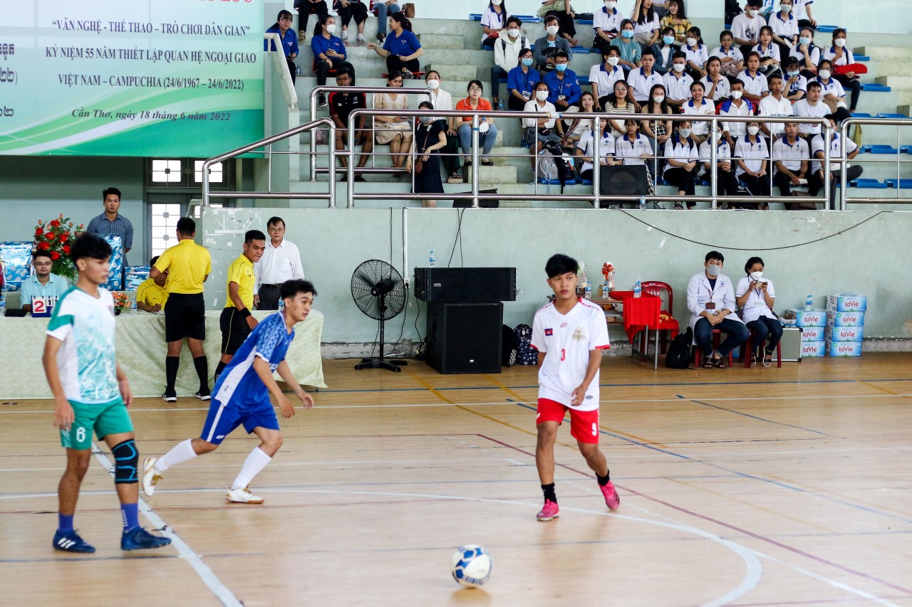 Tuổi trẻ Việt Nam - Campuchia sôi nổi giao lưu văn hóa, thể thao Tuổi trẻ Việt Nam - Campuchia sôi nổi giao lưu văn hóa, thể thao