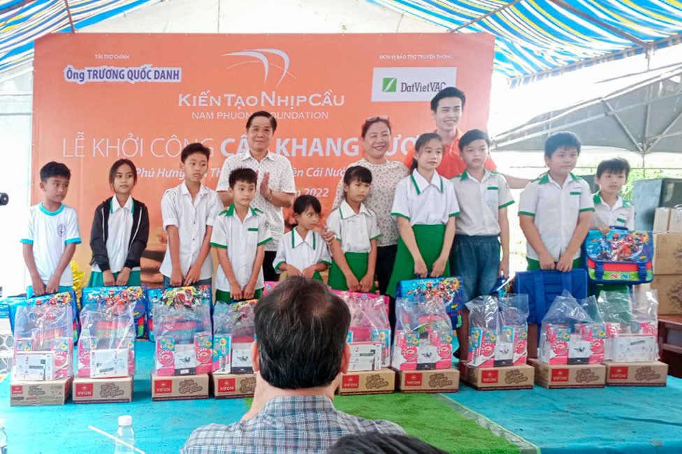 Cà Mau khởi công xây dựng cầu giao thông nông thôn Khang Vượng Cà Mau khởi công xây dựng cầu giao thông nông thôn Khang Vượng