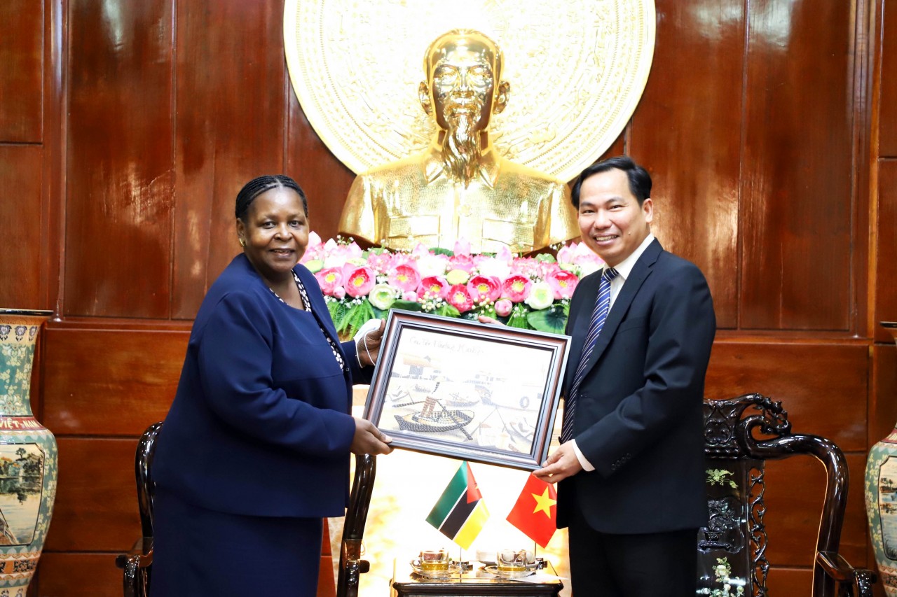Tăng cường hợp tác đầu tư giữa Cộng hòa Mozambique và TP Cần Thơ Tăng cường hợp tác đầu tư giữa Cộng hòa Mozambique và TP Cần Thơ