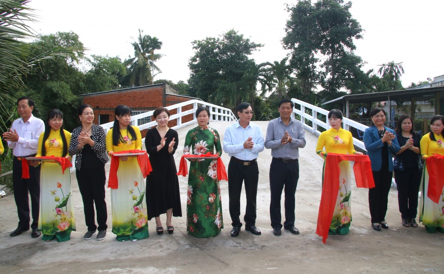 Cần Thơ khánh thành cầu giao thông nông thôn do tổ chức AEA tài trợ can tho khanh thanh cau giao thong nong thon do to chuc aea tai tro