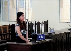 loi khai cua nguoi phu nu tien tay trom tien ty de mua nha sam xe o ha noi