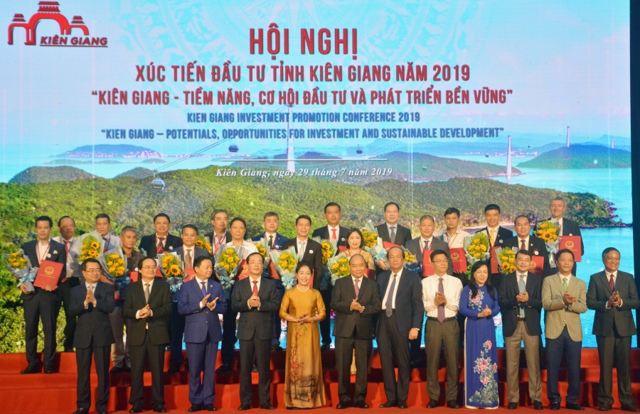 Tín hiệu vui khi nhiều doanh nghiệp “sếu đầu đàn” tìm về Kiên Giang thu tuong vui mung khi nhieu doanh nghiep seu dau dan tim ve kien giang