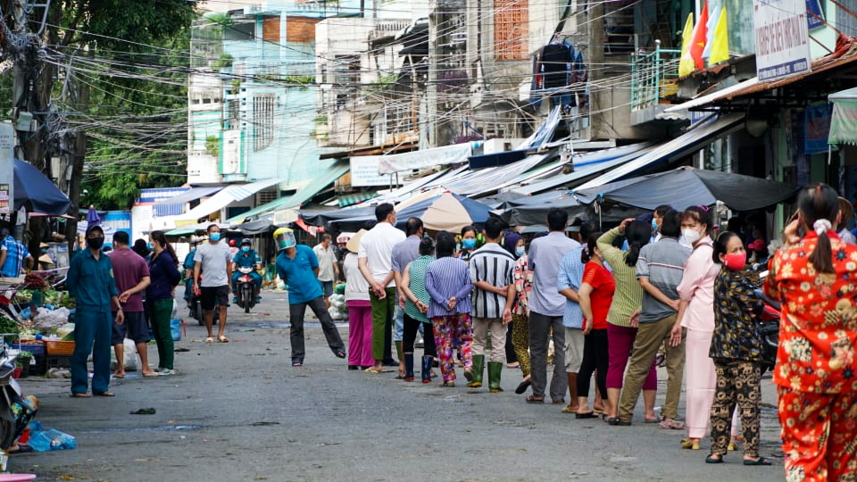 Cần Thơ: Thực hiện giãn cách xã hội từ 0h ngày 12/7 Cần Thơ: Thực hiện giãn cách xã hội từ 0h ngày 12/7