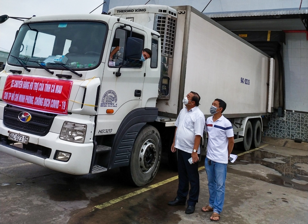 Cà Mau hỗ trợ nhân dân TP Hồ Chí Minh 10 tấn tôm đông lạnh Cà Mau hỗ trợ nhân dân TP Hồ Chí Minh 10 tấn tôm đông lạnh