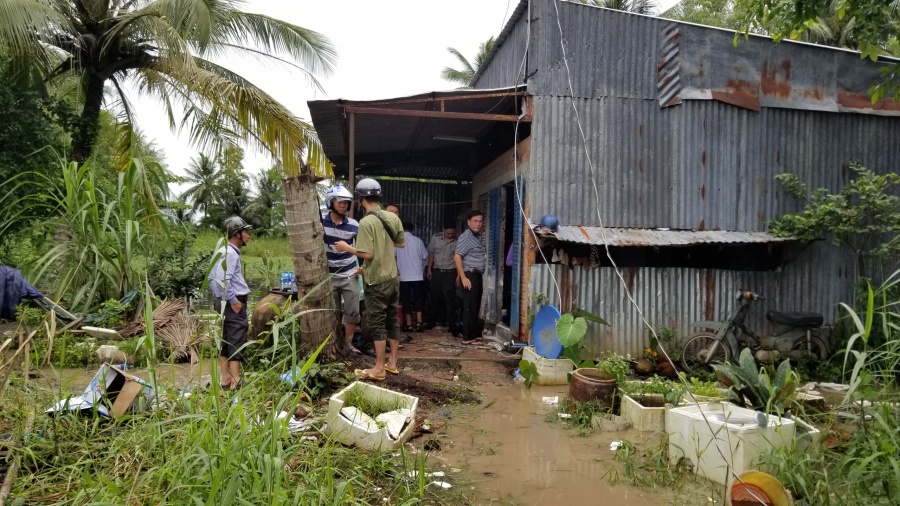Khởi tố vụ án tạt xăng khiến nhiều cán bộ cưỡng chế thi hành án ở Cà Mau bị thương khoi to vu an tat xang khien nhieu can bo cuong che thi hanh an o ca mau bi thuong