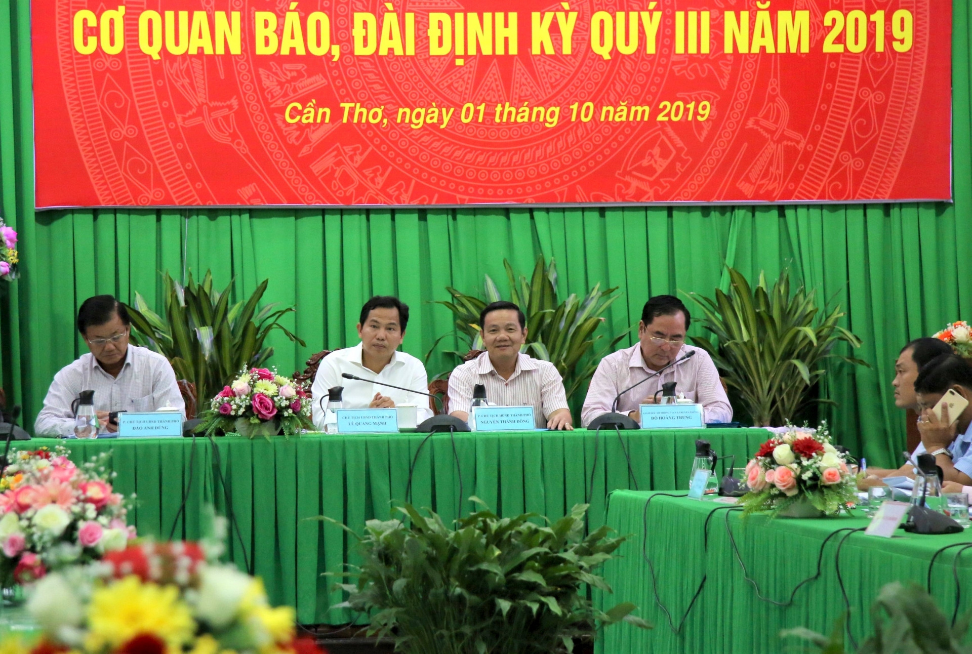Cần Thơ nóng chuyện 140 khu dân cư tự phát, ngập lụt hơn 100 tuyến đường can tho nong chuyen 140 khu dan cu tu phat ngap lut hon 100 tuyen duong