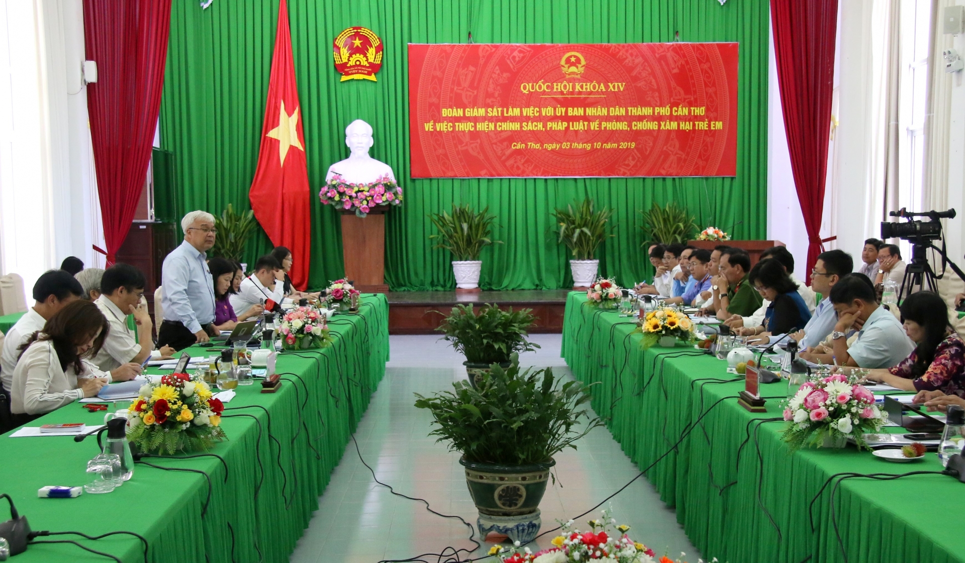 Cần Thơ hàng ngàn trẻ em có nguy cơ bị xâm hại cao can tho hang ngan tre em co nguy co bi xam hai cao