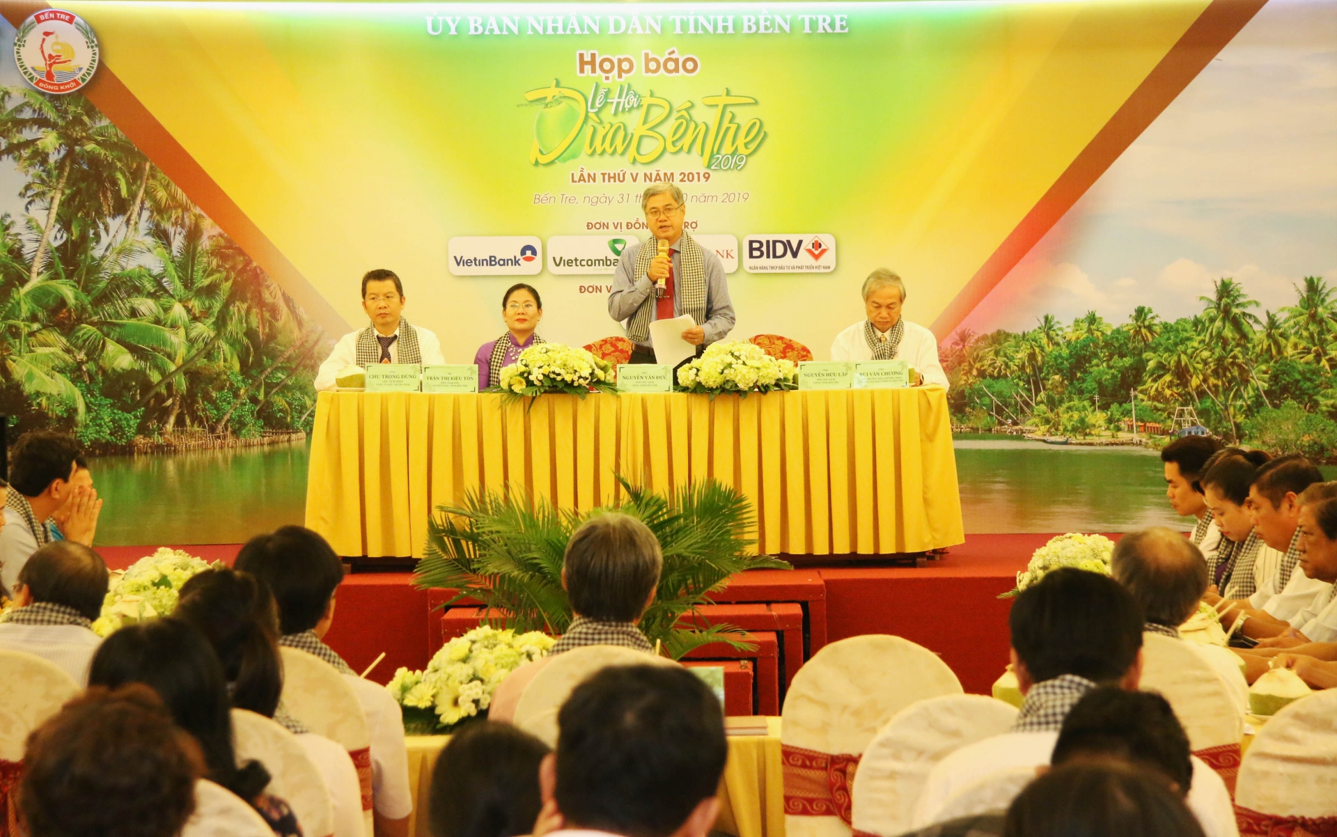 Liên hoan ẩm thực dừa Nam Bộ tại Bến Tre có gì? lien hoan am thuc dua nam bo tai ben tre co gi