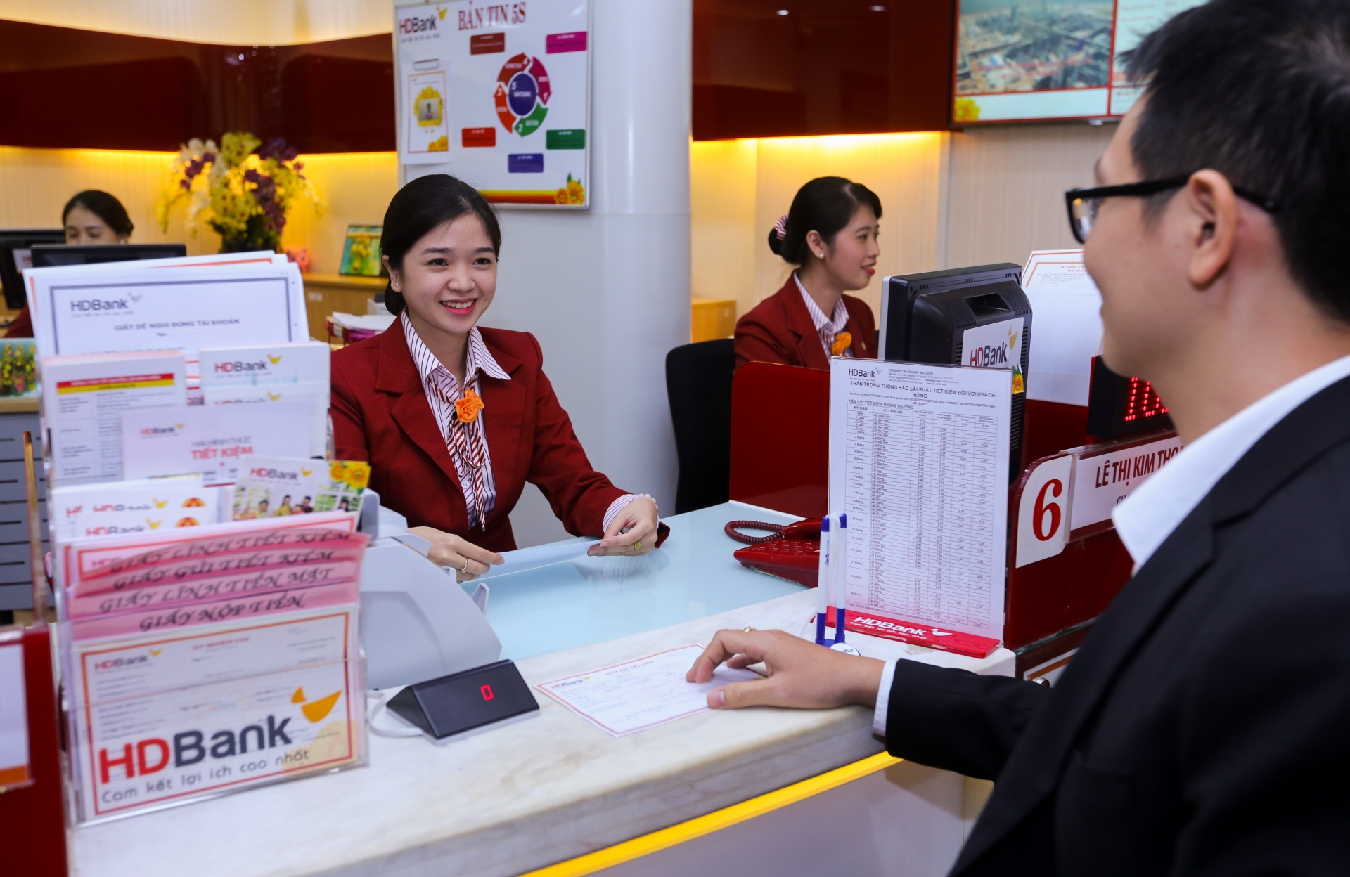loi nhuan hdbank tang manh