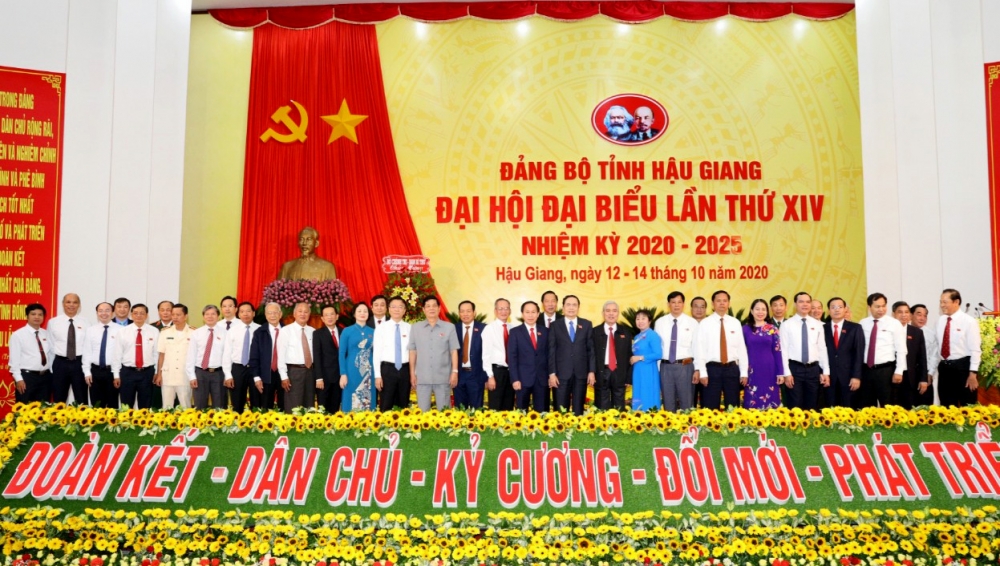 Ông Lê Tiến Châu tái đắc cử Bí thư Tỉnh ủy Hậu Giang Ông Lê Tiến Châu tái đắc cử Bí thư Tỉnh ủy Hậu Giang