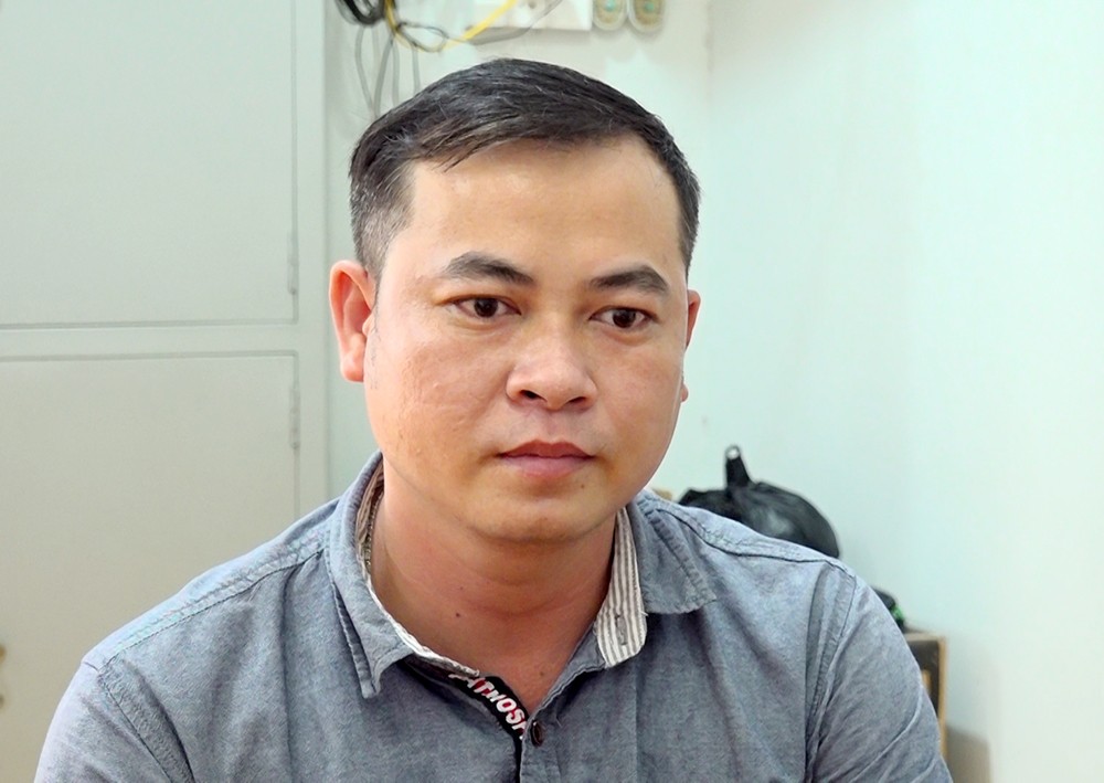 Tạm giữ 2 đối tượng tổ chức đưa 16 người xuất cảnh trái phép sang Campuchia Tạm giữ 2 đối tượng tổ chức đưa 16 người xuất cảnh trái phép sang Campuchia