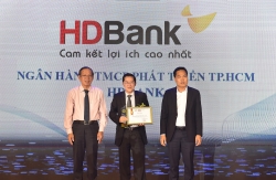 uu dai hoan tien 50 khi su dung the hdbank visa