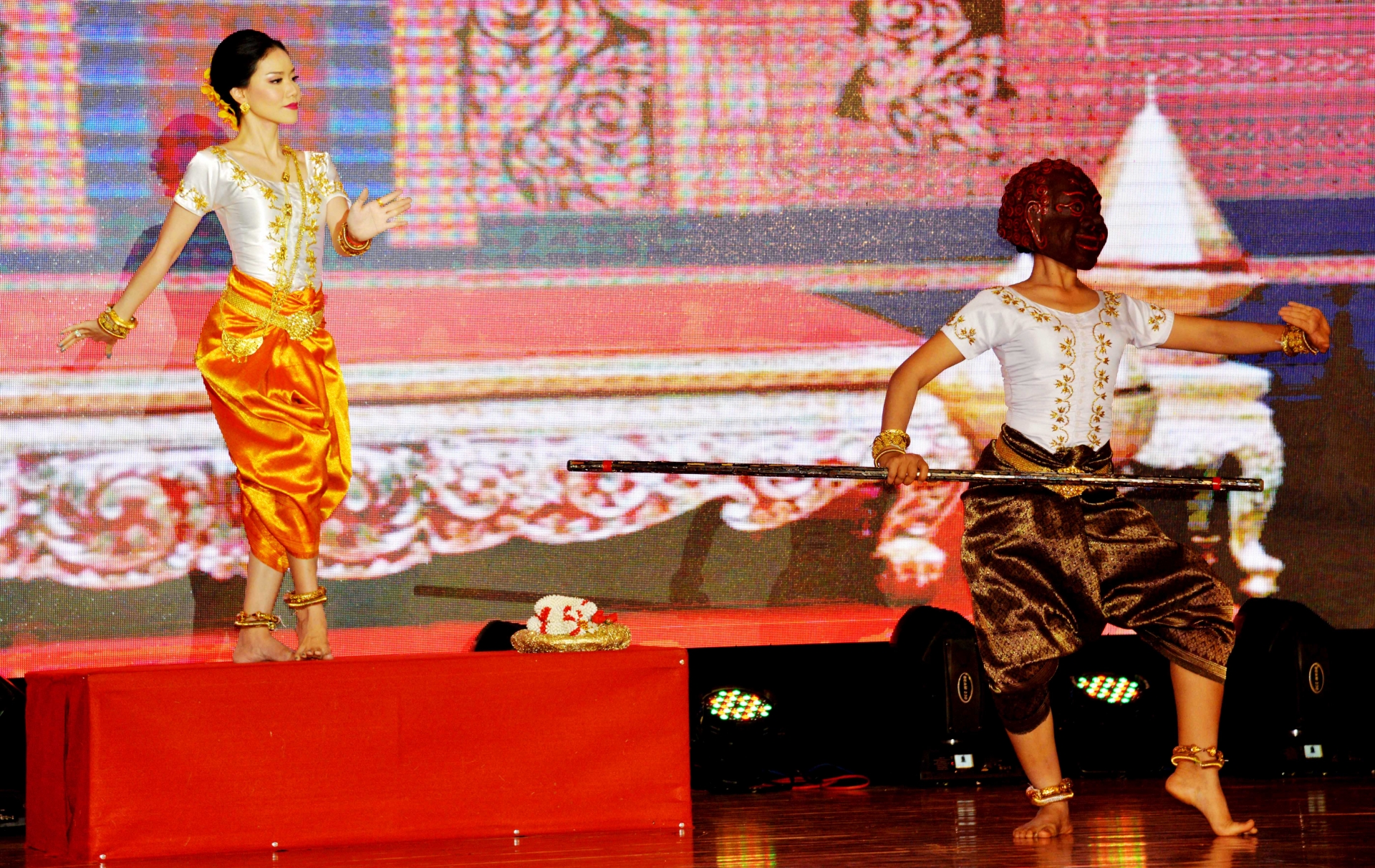 Mãn nhãn với tiết mục đặc sắc xứ Chùa tháp tại "Tuần văn hóa Campuchia tại Việt Nam" nhieu tiet muc nghe thuat dac sac cua campuchia bieu dien o an giang