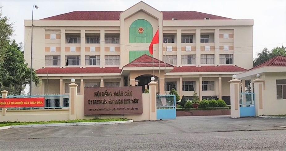 Khởi tố, bắt giam 4 cán bộ Tài nguyên và Môi trường ở Cần Thơ khoi to bat giam 4 can bo tai nguyen va moi truong o can tho