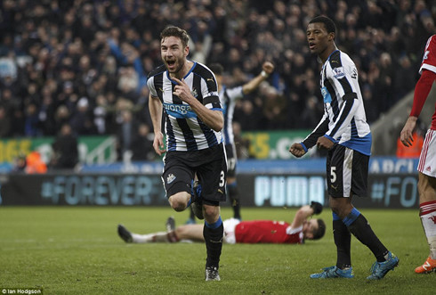 rooney toa sang quy do van bi cam chan tai st james park