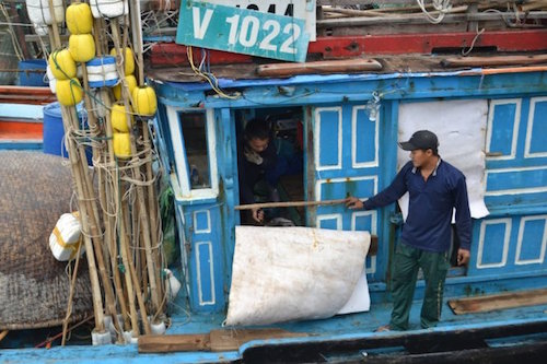 tau vo thep trung quoc tong thang vao tau ca viet nam