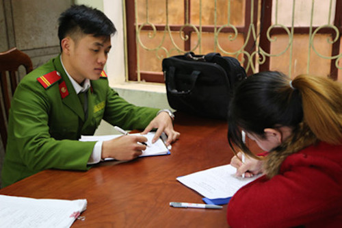 giai cuu 8 thieu nu bi lua ban sang trung quoc