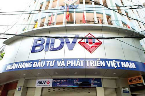 bidv dinh chi 2 thanh vien hdqt de phuc vu dieu tra