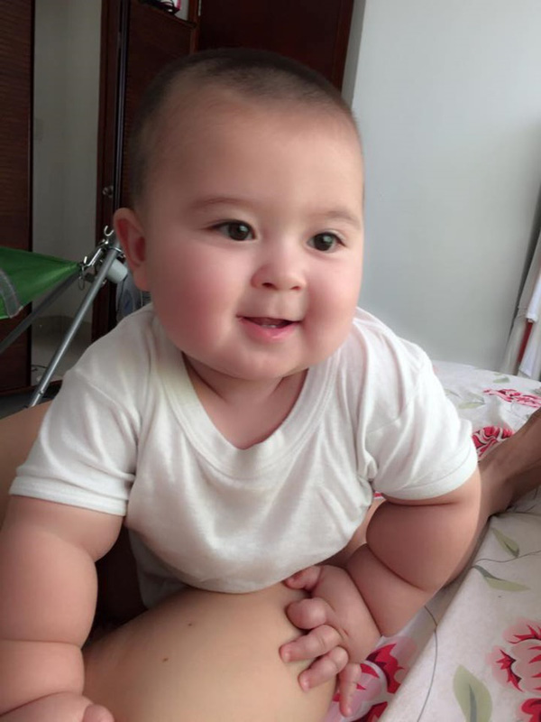 cau be lai mum mim khien cong dong mang phai chu y trong dien mao moi