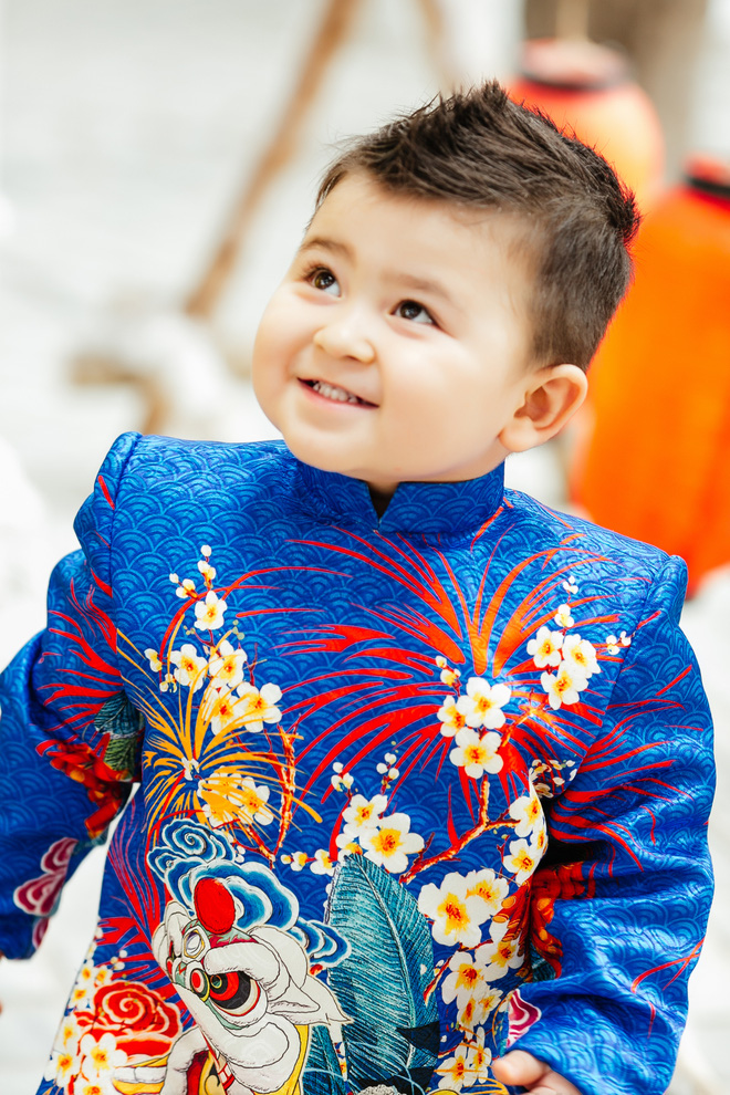 cau be lai mum mim khien cong dong mang phai chu y trong dien mao moi