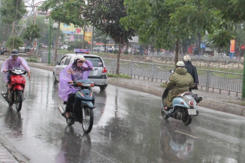 ngay mung 2 tet bac bo va mien trung co mua rai rac