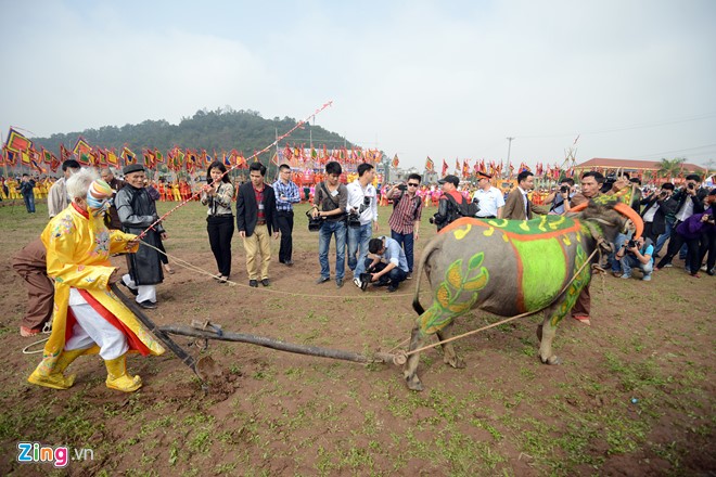 nhung le hoi dau xuan cau may man ca nam