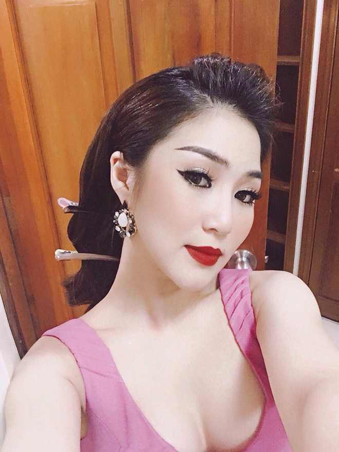 bi quyet goi cam cua huong tram rat don gian mat phai ve that sac nguc phai ho that sau