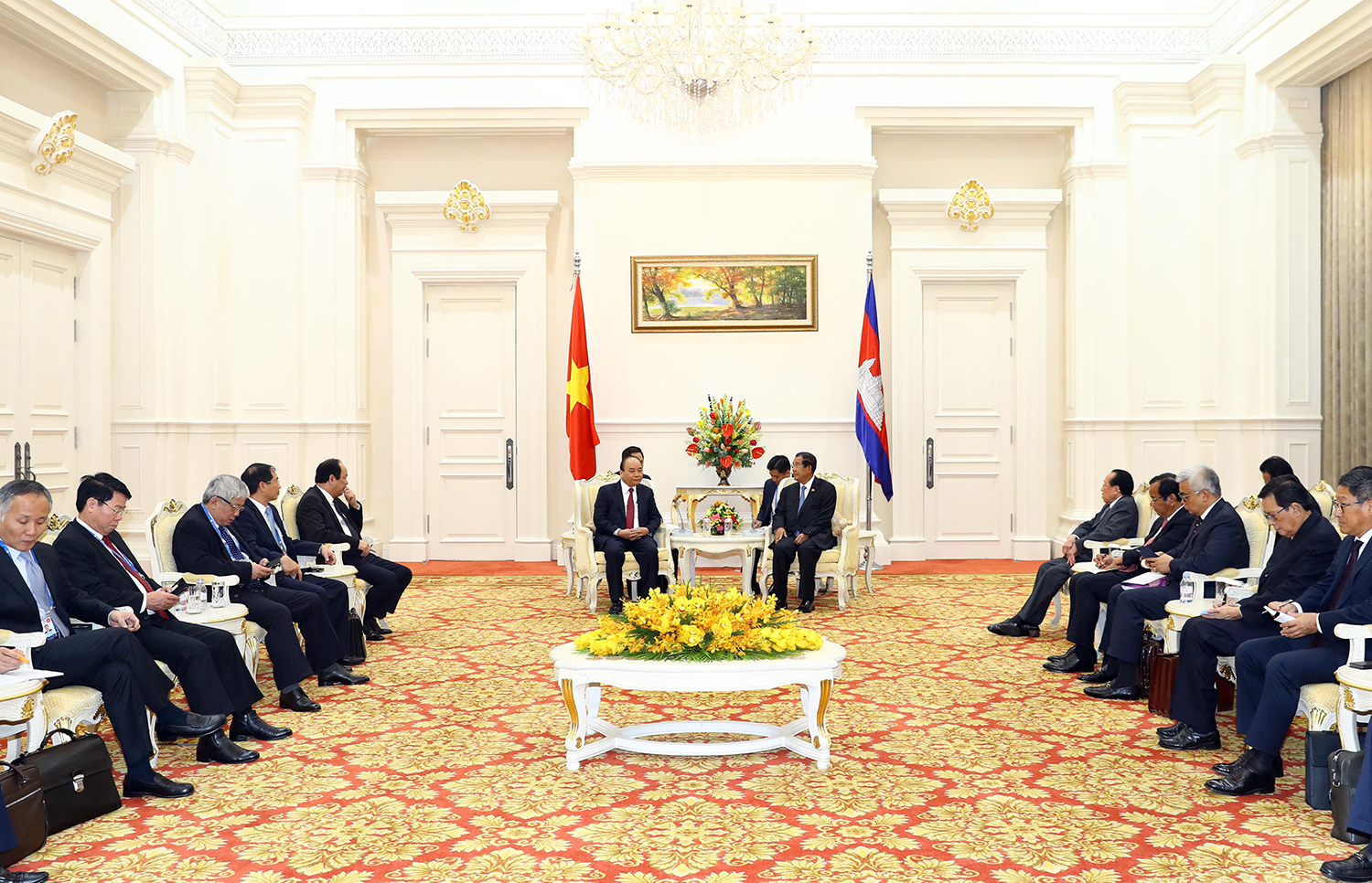 viet nam campuchia tich cuc phoi hop giai quyet van de dia vi phap ly cho nguoi goc viet tai campuchia