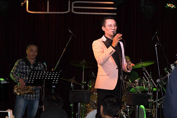 hoang bach duoc ba xa cham soc tan tinh