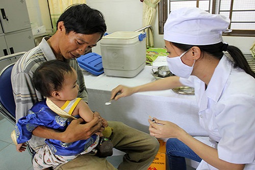 bo y te khuyen cao nguoi dan chu dong dua tre di tiem vac xin phong benh soi