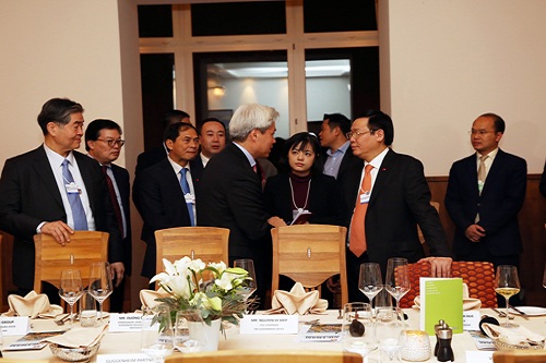 viet nam hoi nhap kinh te tren nen tang aec va cac co che asean