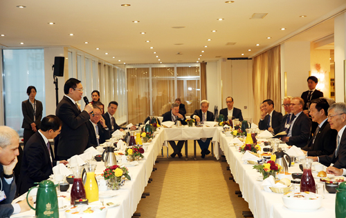 viet nam hoi nhap kinh te tren nen tang aec va cac co che asean