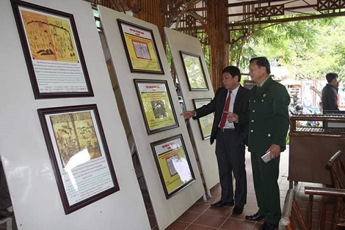 quang binh trien lam ban do va trung bay tu lieu ve hoang sa truong sa