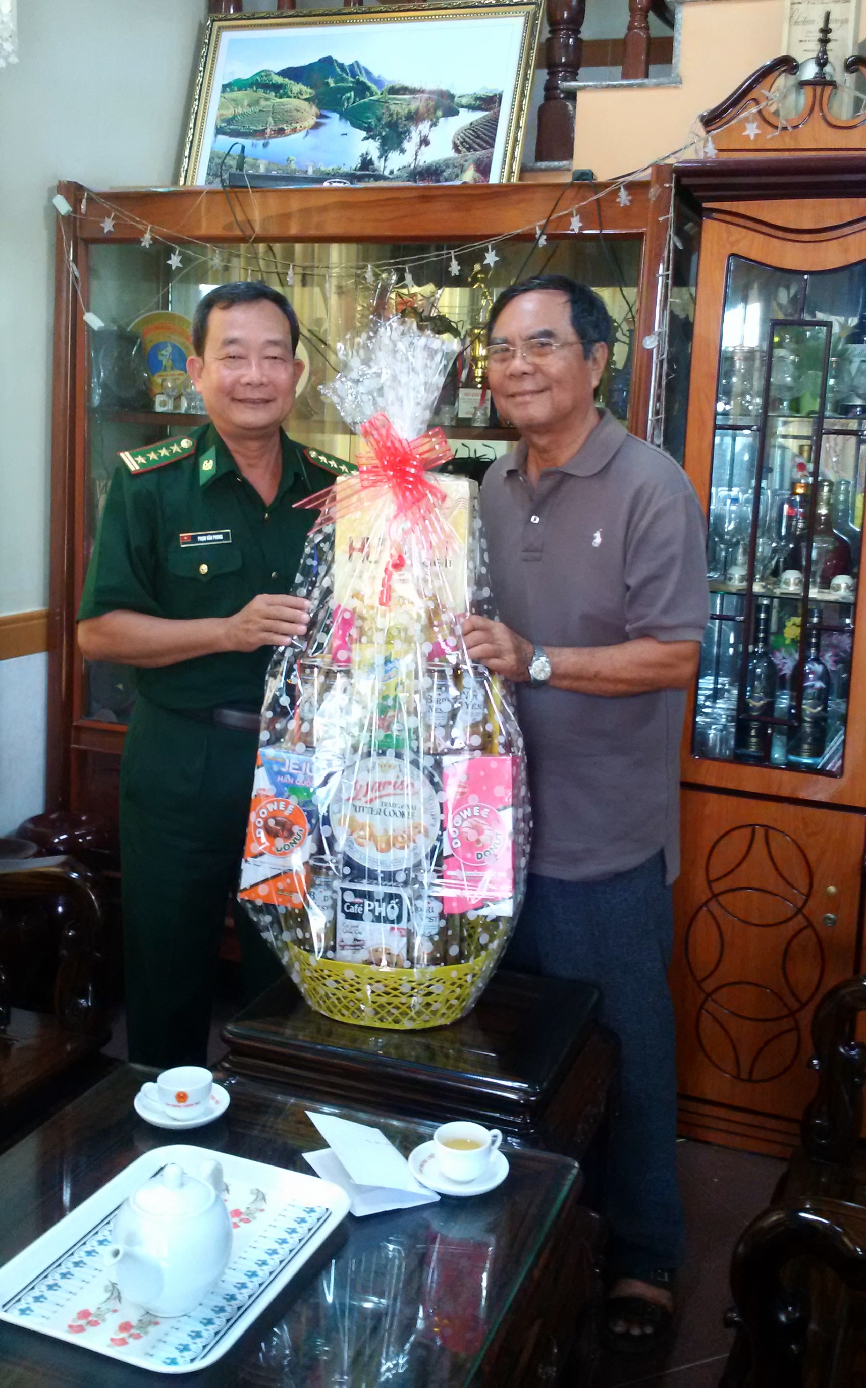bo doi bien phong an giang tang qua cuu binh cua chien tranh bien gioi tay nam