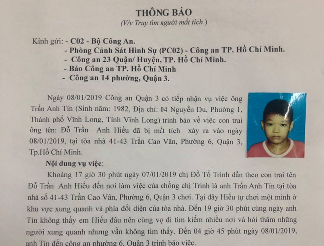 de con trai 8 tuoi choi mot minh o trung tam sai gon roi mat tich nguoi me khoc ngat di tim con