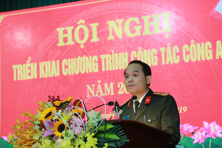 can bo chien sy cong an thua thien hue luon gan dan