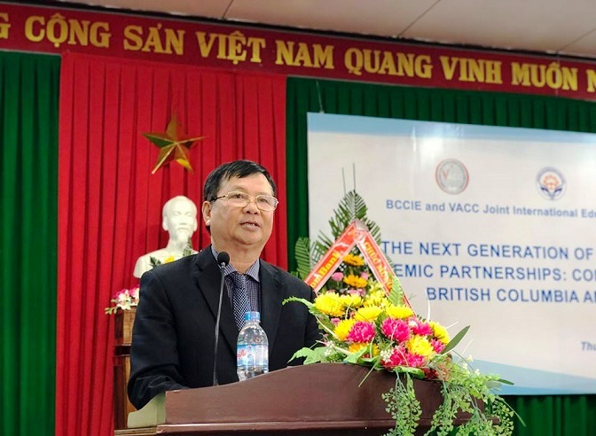 phat trien quan he doi tac giao duc giua viet nam canada
