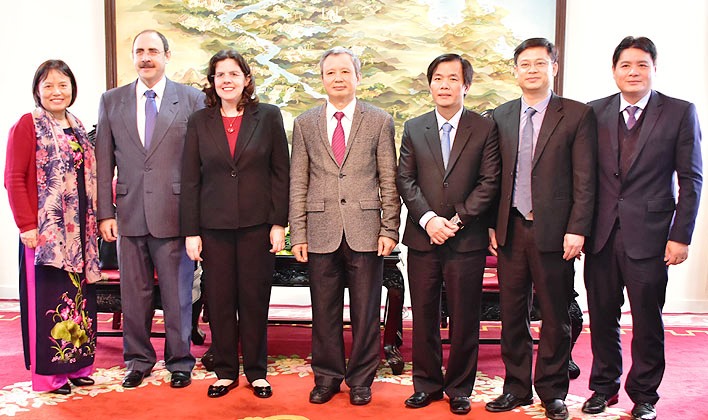 dai su cong hoa cuba tai viet nam tham va lam viec tai co do hue