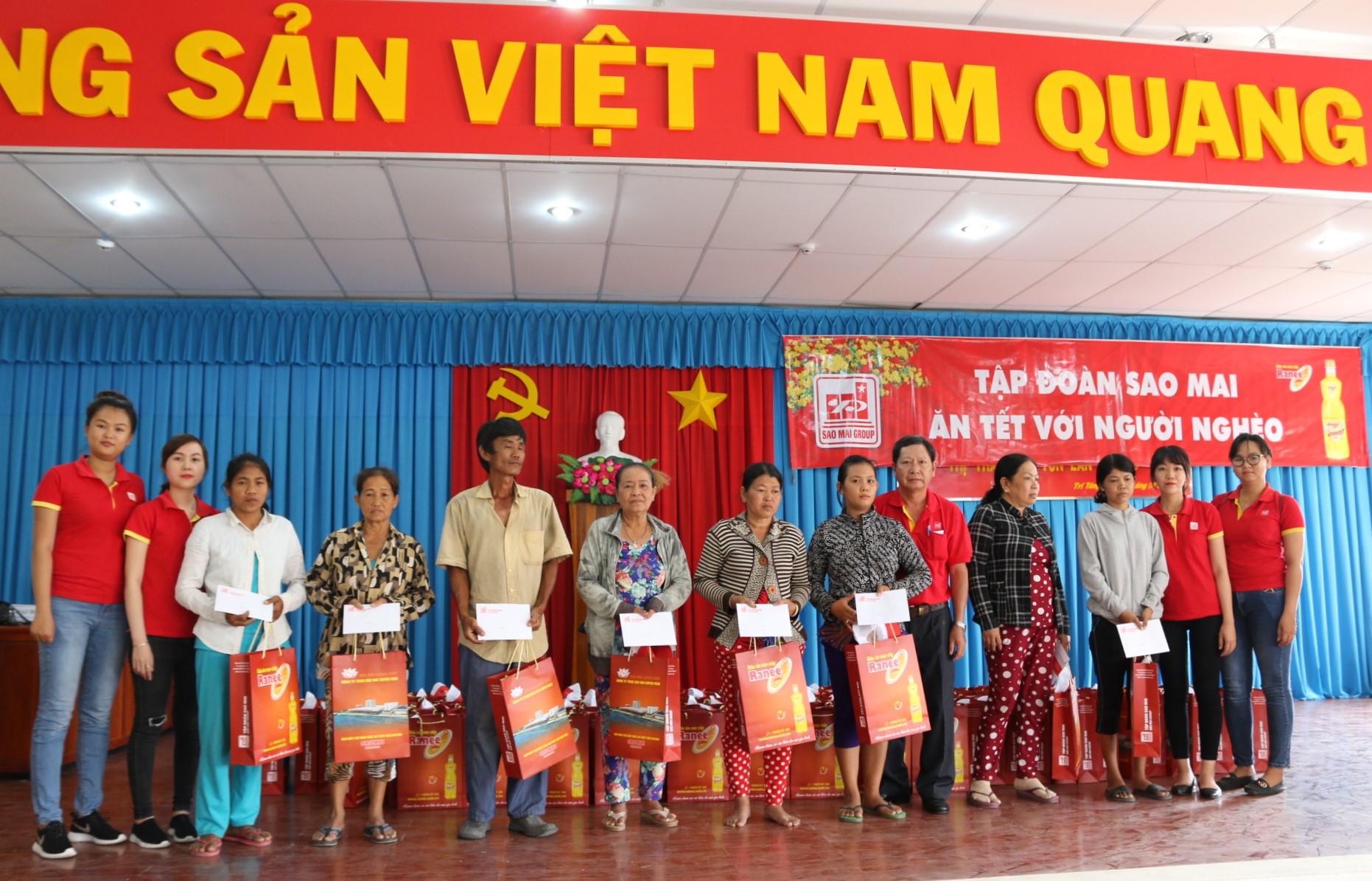 lan toa thong diep mua xuan mua chia se yeu thuong