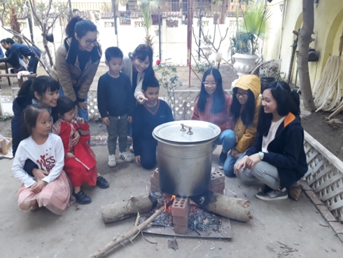 khong khi don xuan ky hoi cua cong dong nguoi viet tai ai cap