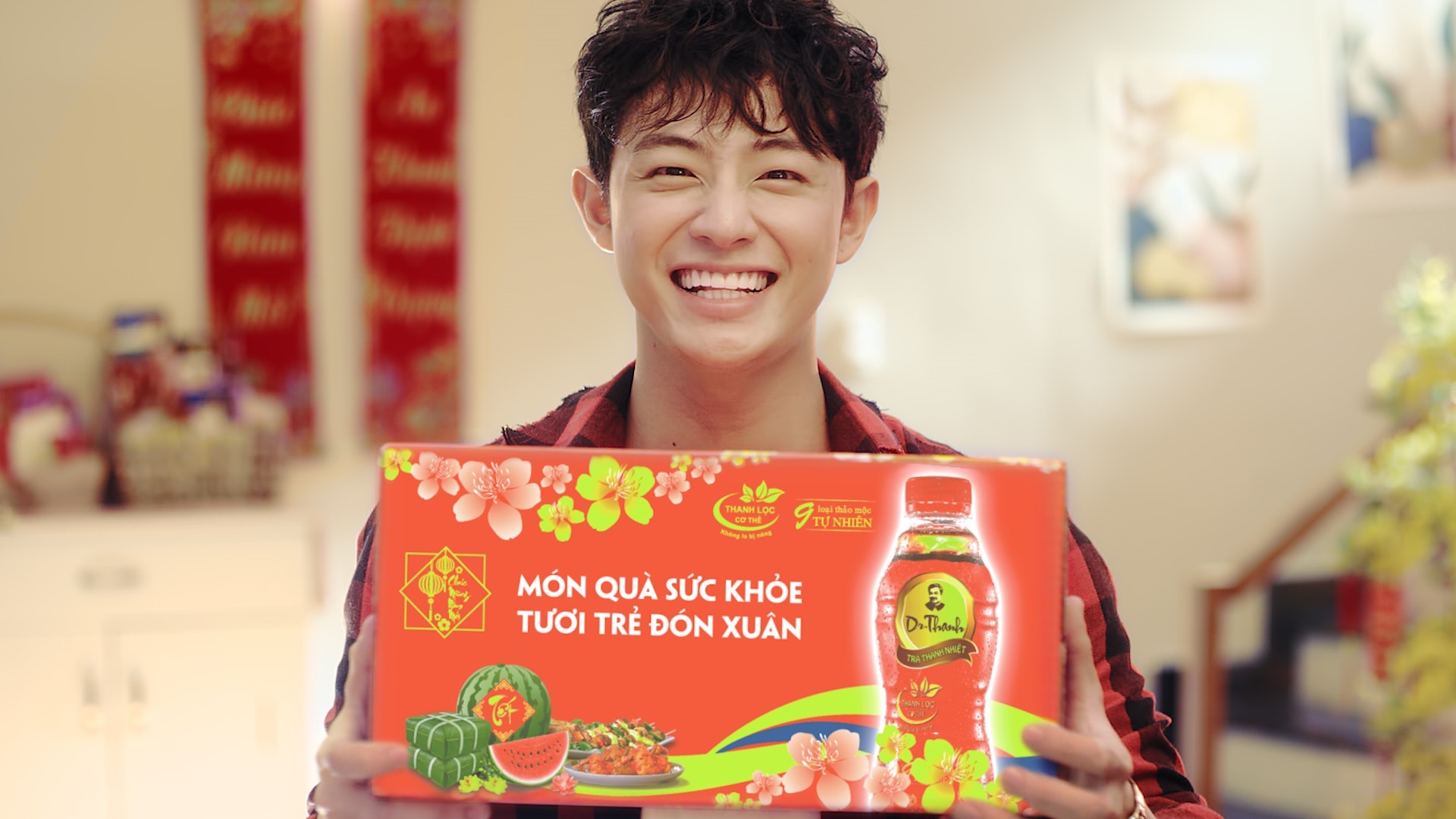 quang cao tet 2019 bat ngo hot trend mon qua suc khoe cho gioi tre