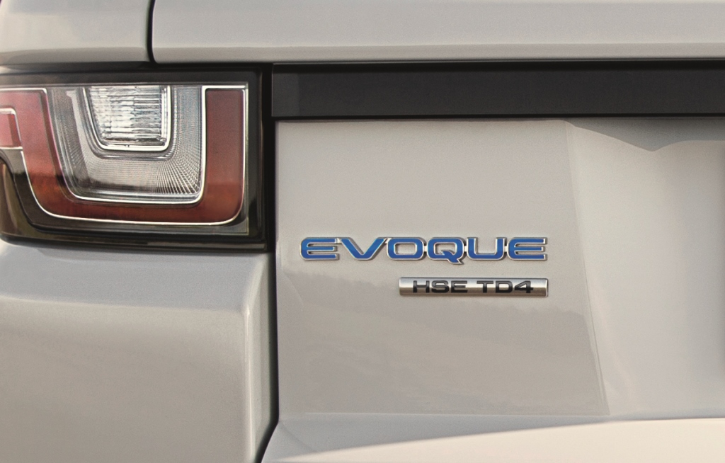 sap ra mat mau xe hang sang range rover evoque 2016