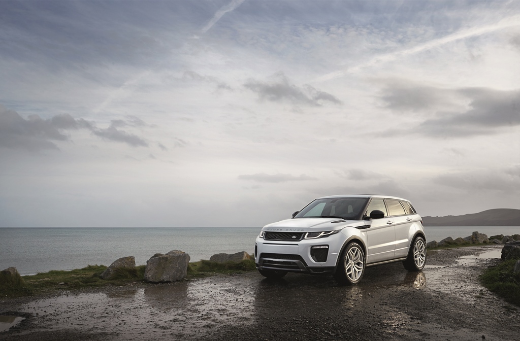 sap ra mat mau xe hang sang range rover evoque 2016