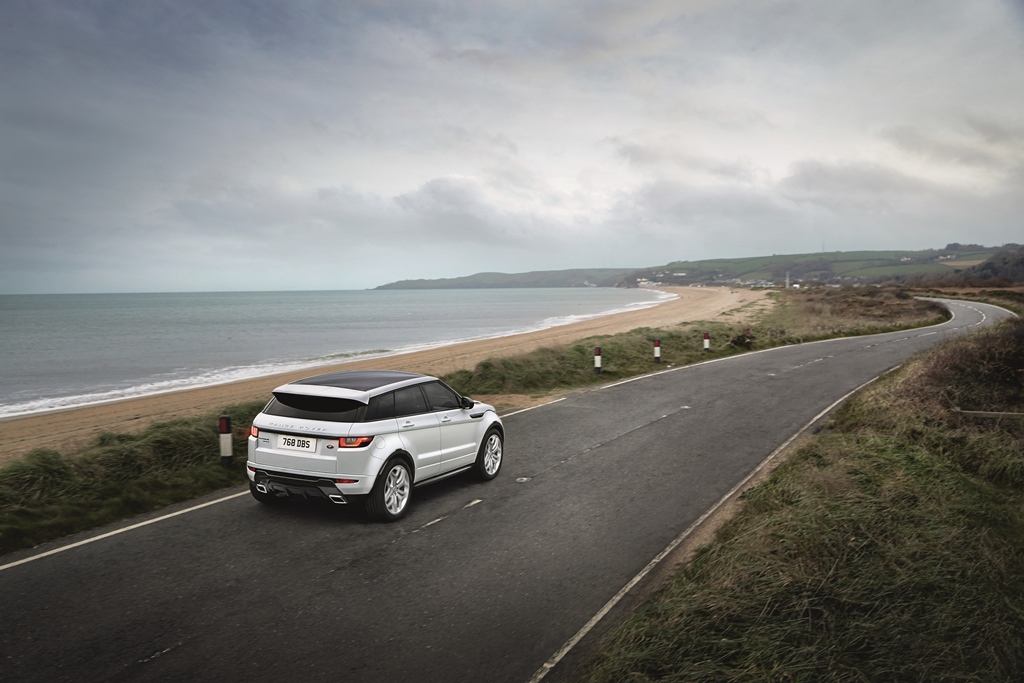 sap ra mat mau xe hang sang range rover evoque 2016